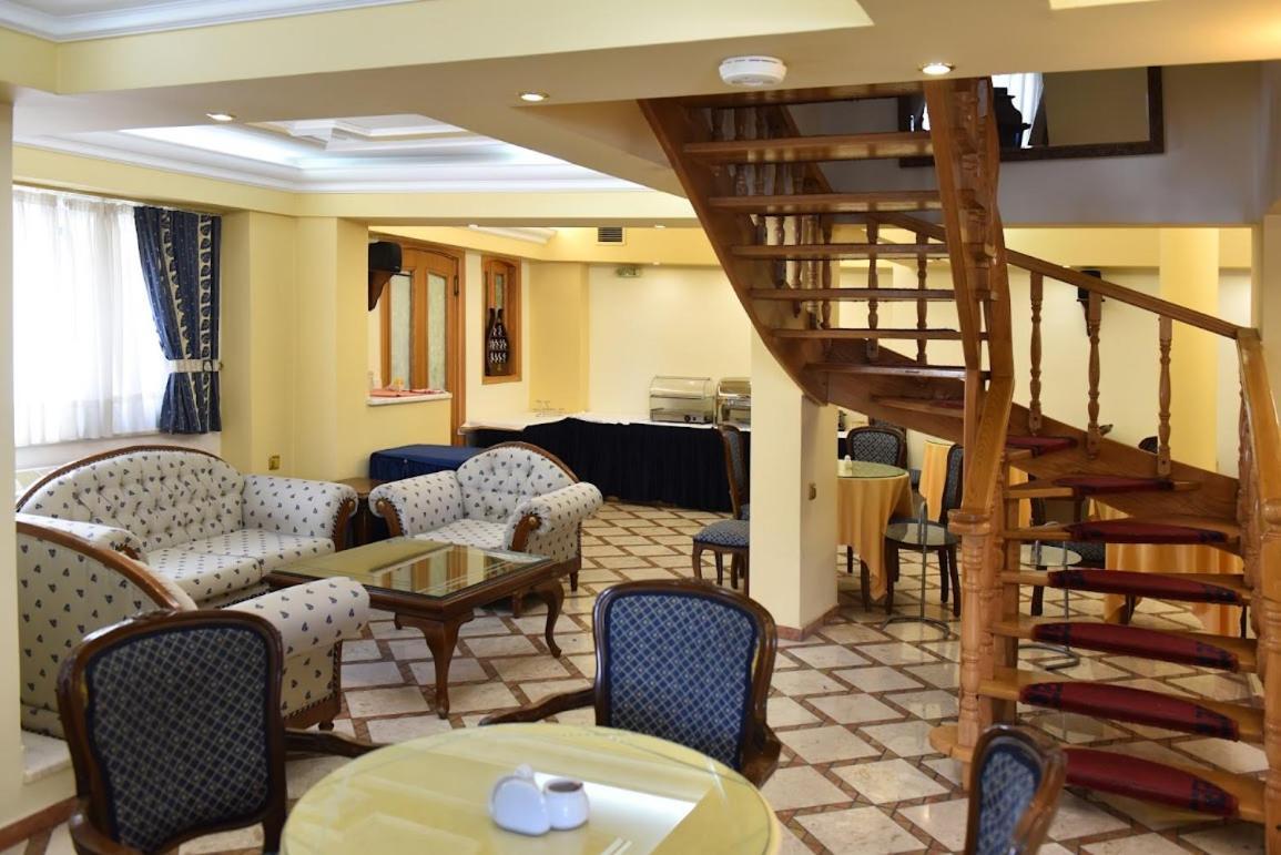 Aiolis Hotel Kastoria Ngoại thất bức ảnh
