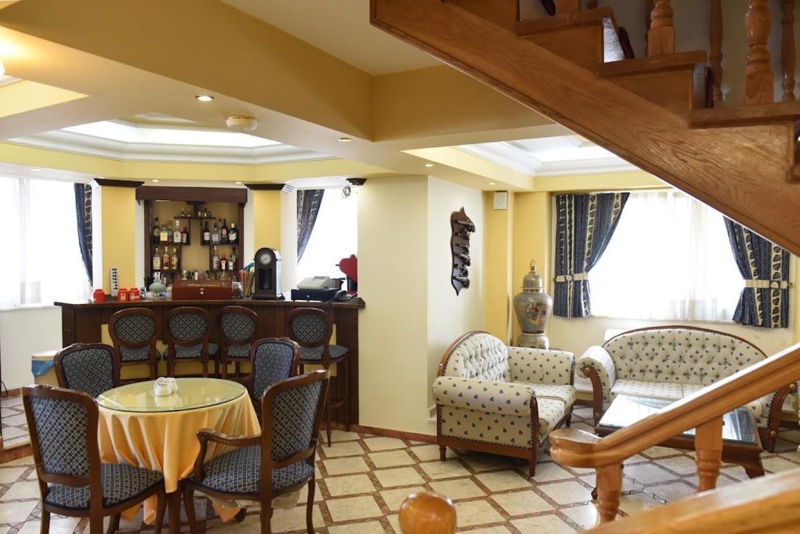 Aiolis Hotel Kastoria Ngoại thất bức ảnh